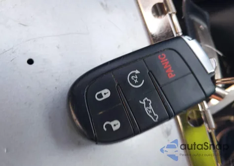 2018 Chrysler 300 300S z USA, uszkodzony, nr VIN 2C3CCABG8JH240225